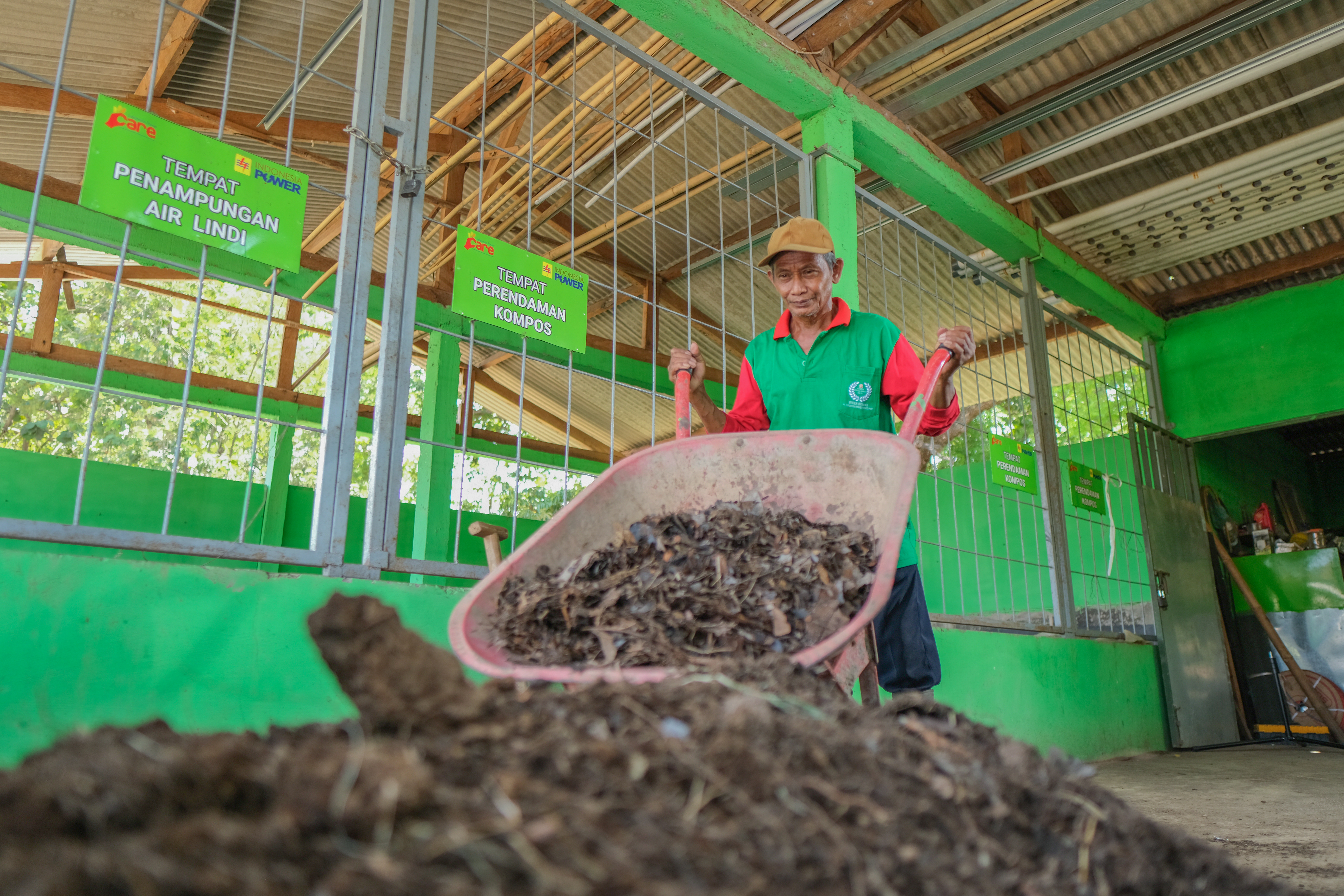 MEKARSARI (Model Berkelanjutan Berbasis Pengelolaan Sampah dan Pemberdayaan Ranu Grati)